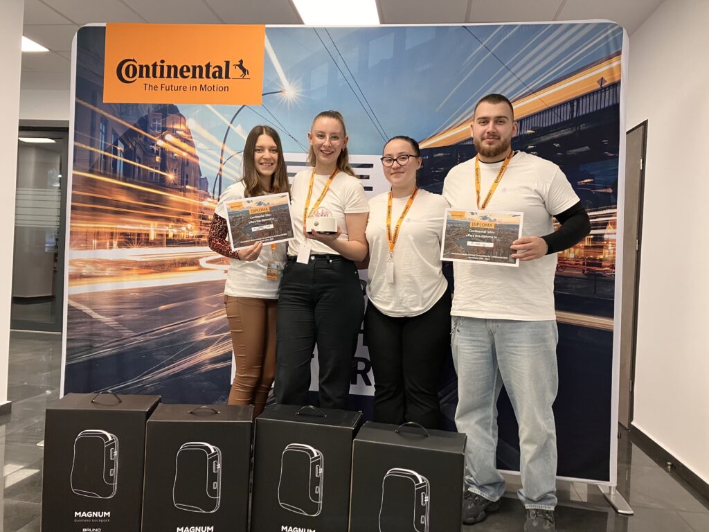 Hackathon Continental – Micromouse robots maze competition: Povestea